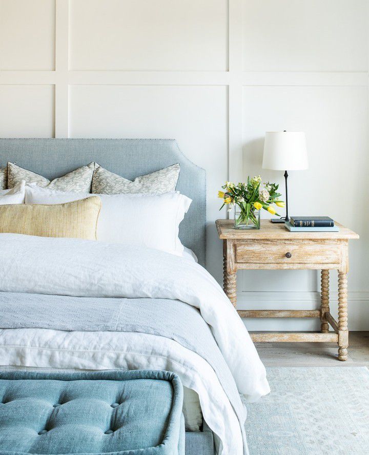 17 Methods to Embellish With Mild Blue in a Bed room